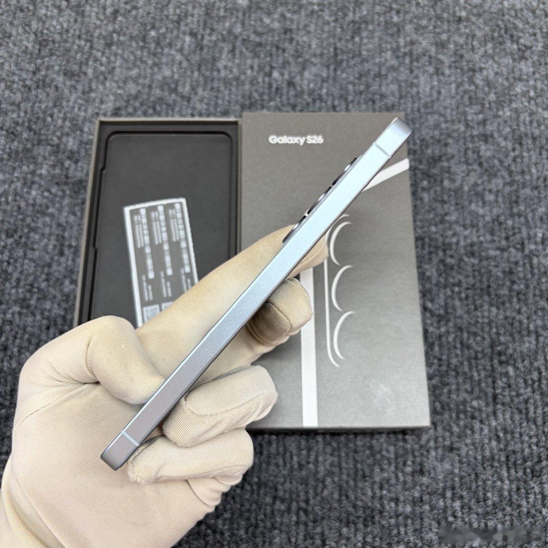 三星GalaxyS26超清夜间拍摄第五代骁龙8至尊版游戏防抖浅云蓝12GB+256GB外观9.99新