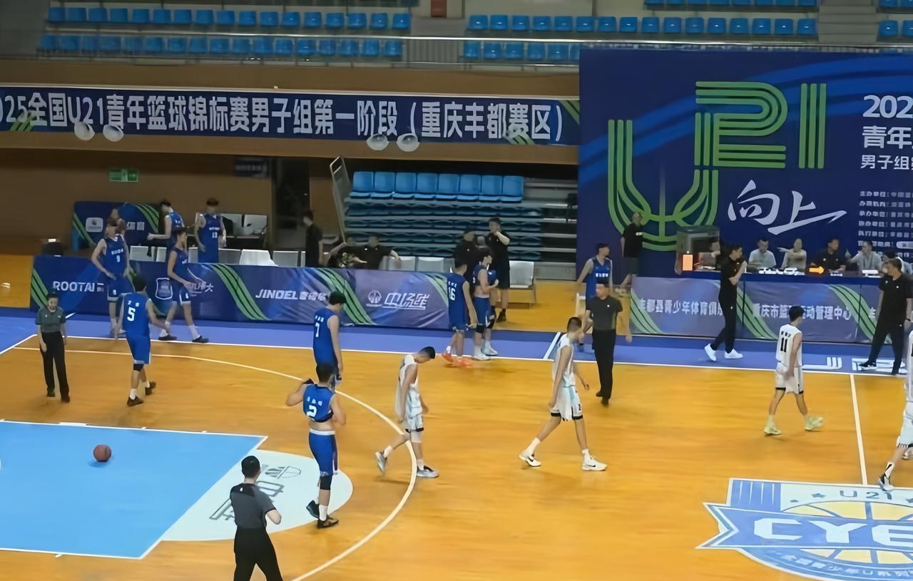 今日U21男篮赛场赛况：广东宏远U21男篮以90-57大胜苏科雄狮，这场比赛中