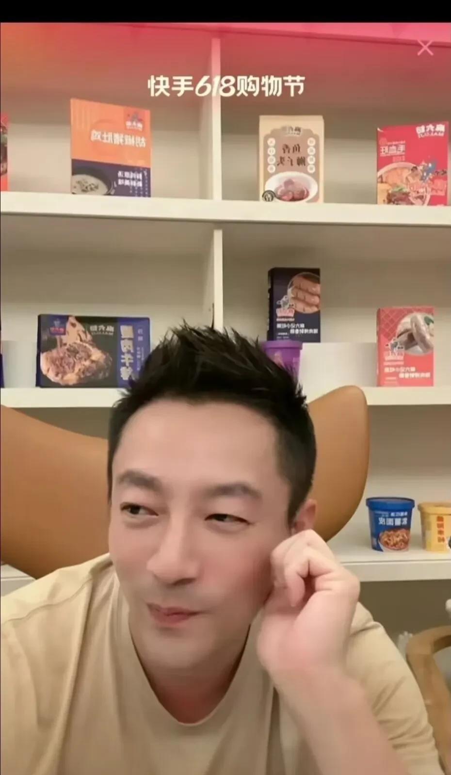 小汪总直播的时候告诉大家，孩子们长大了，现在什么都懂了。他说，现在姐弟俩都长大了