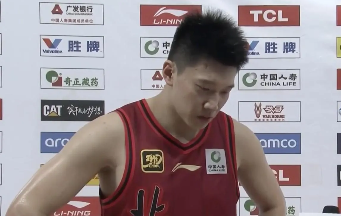 中国男篮主帅郭士强，这样的球员你不要，别说我看不起你……这样的球员在你的国家队中