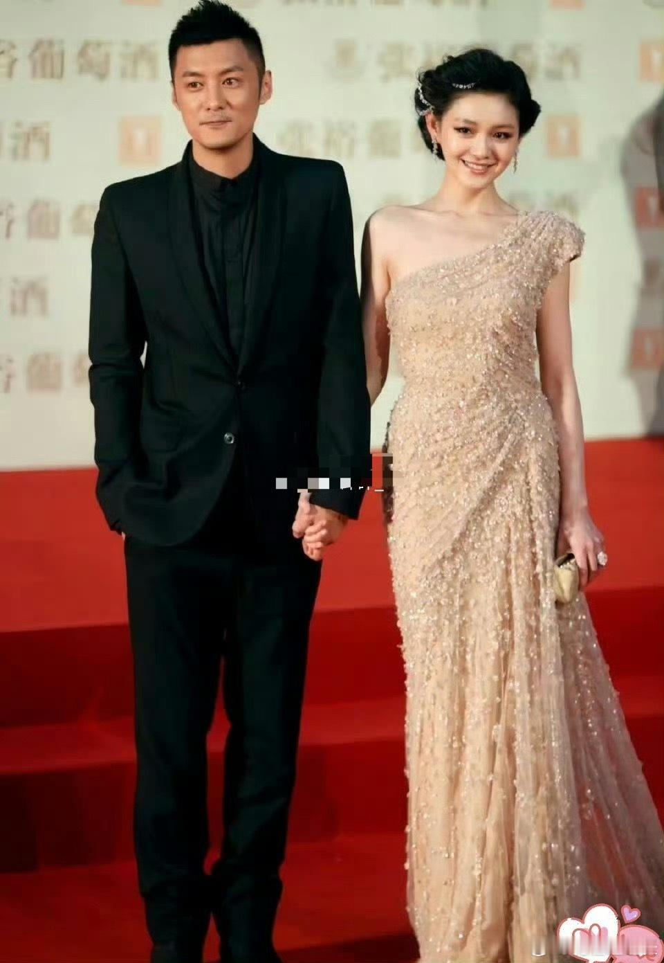 大S把项链编到头发里真的很有美商