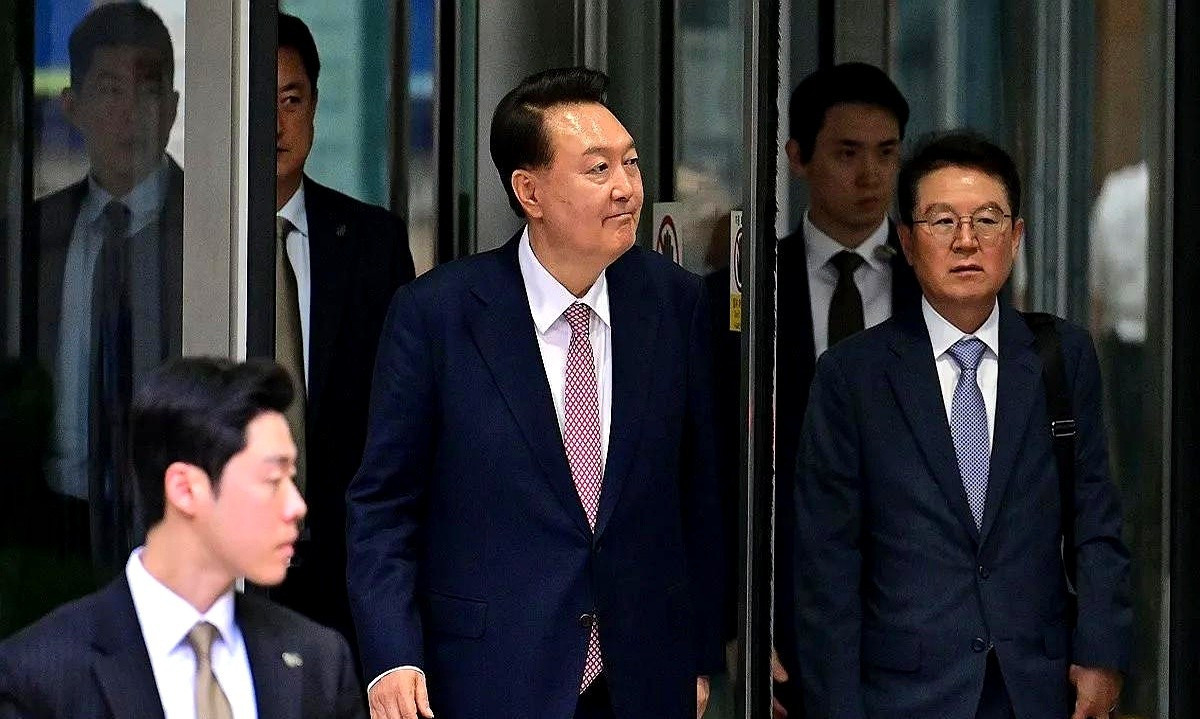 尹锡悦三次传唤，拘捕倒计时天大的事儿要发生了！韩国前总统