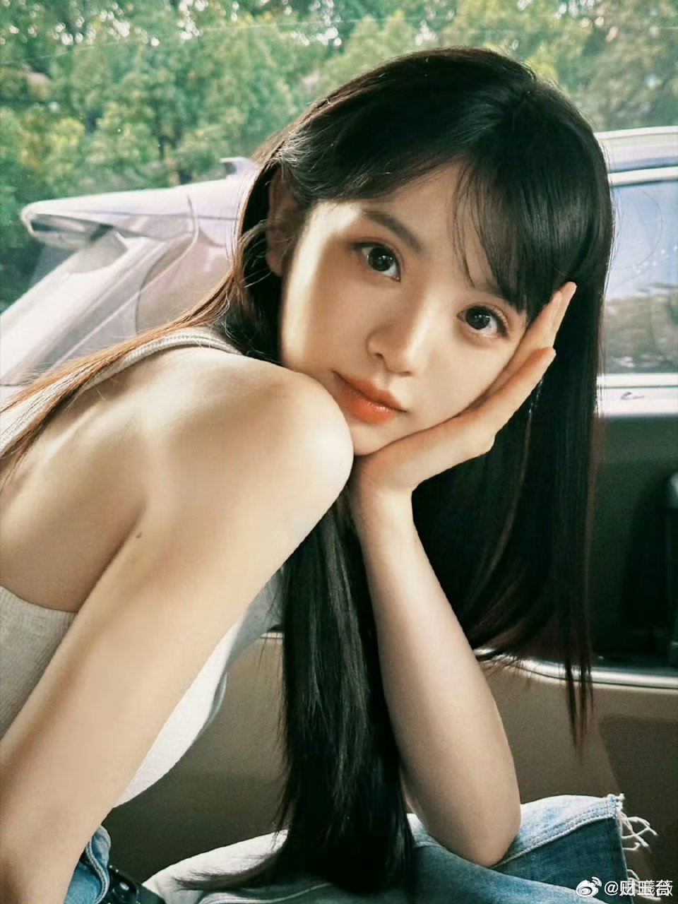 早期田曦薇真人bjd这是什么“从画里走出来的甜妹”啊！😍早期的田曦薇就自