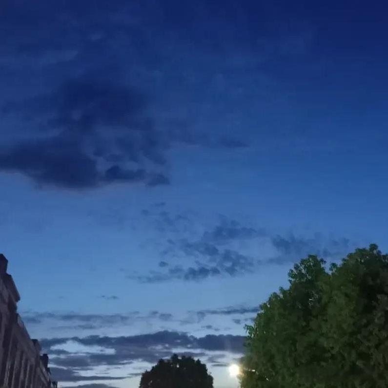 在单位，太能干是最大的原罪:1，领导当你是威胁2，同事怕你太突出3，能者多