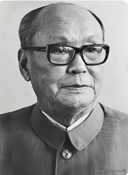 他是新中国内蒙古自治区首任党委书记。主政期间，民族融合与政权建设，废除封建王公