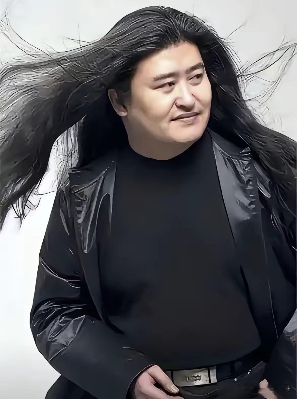 刘欢留了几十年长发，真相终于不是秘密了，不是什么艺术范儿，也不是刻意立人设。​