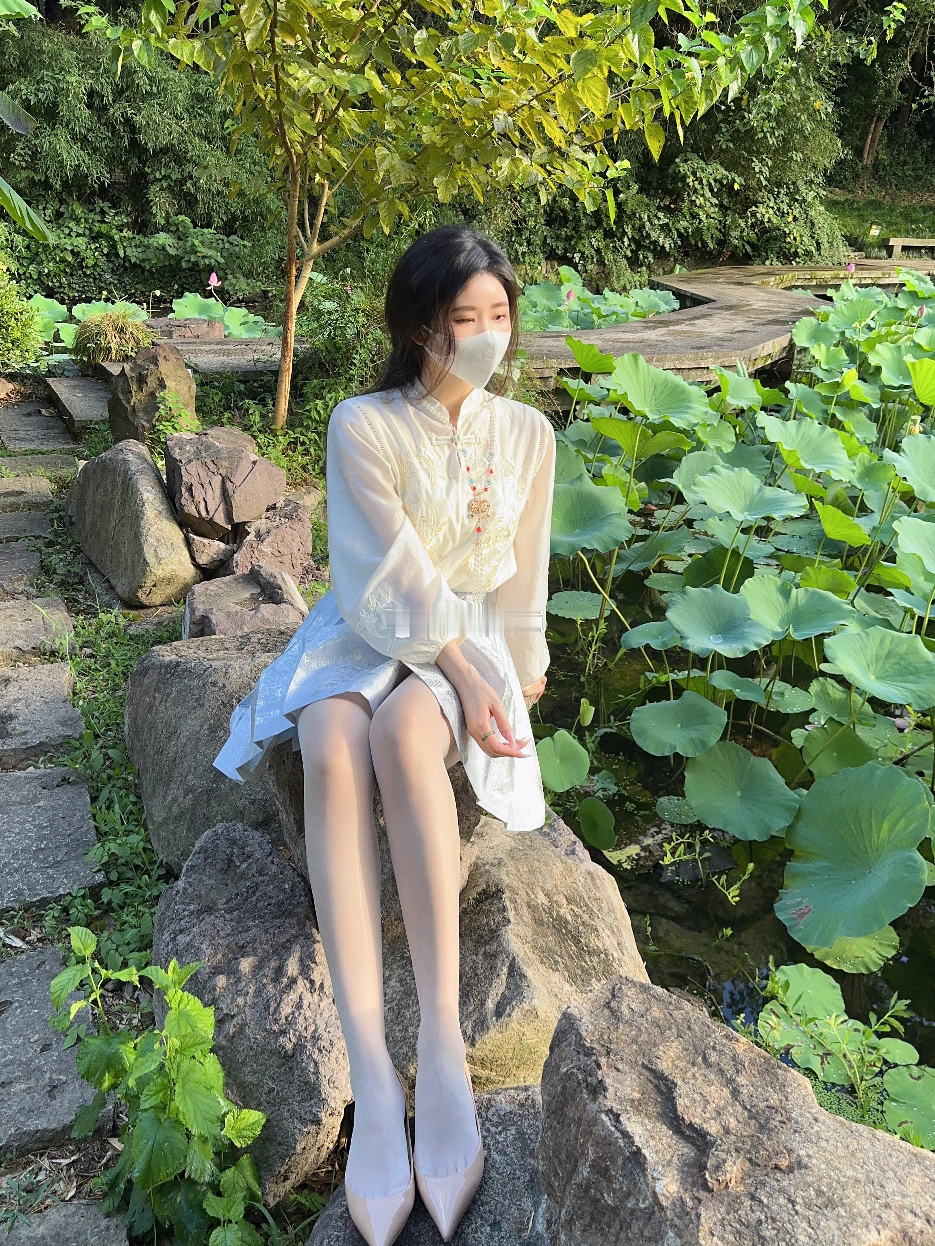 是谁在花港观鱼而我在看你​​​