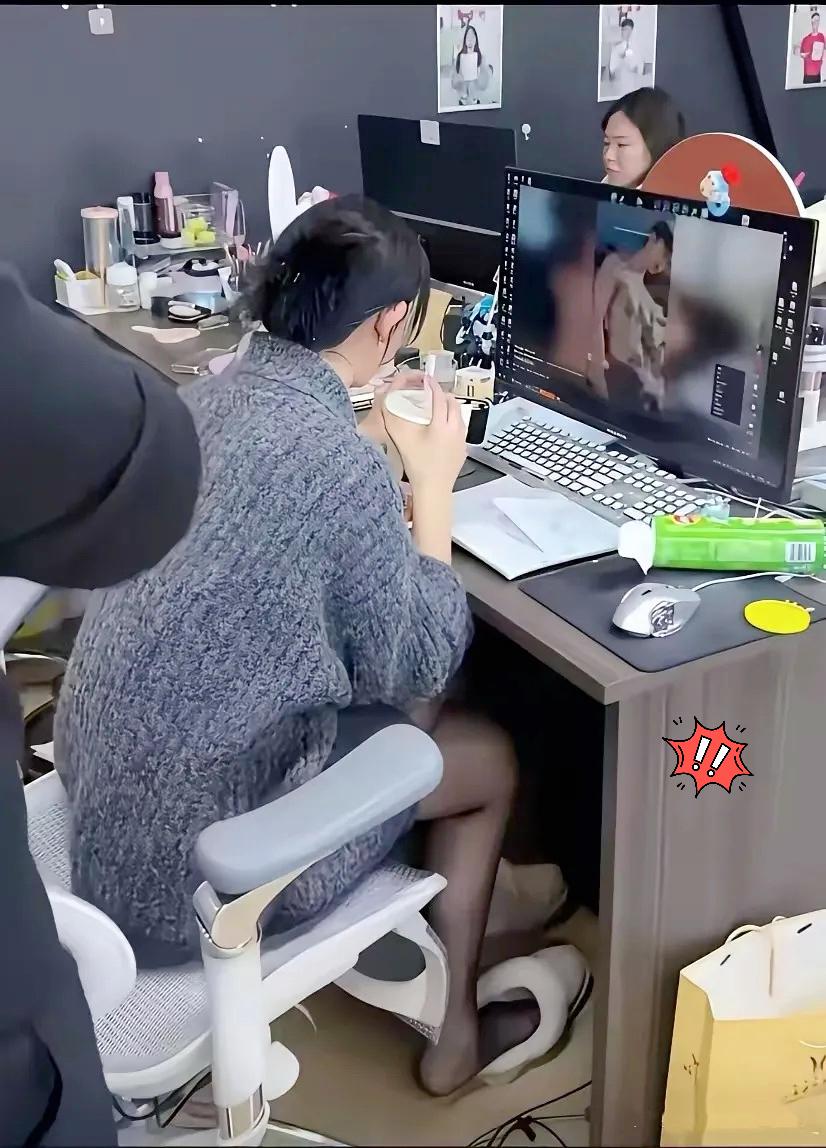 公司新来的文员，中午被领导无意间看了眼，第二天就被提为秘书！我昨晚开了二十年