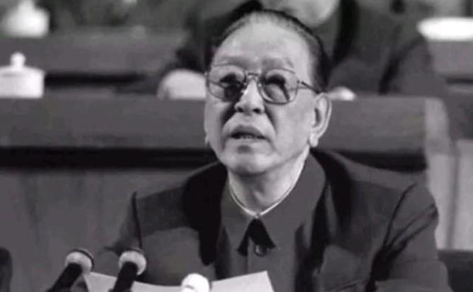 1962年，周总理将中国的一块领土划归巴基斯坦，在场的人纷纷表示不理解，没过多久