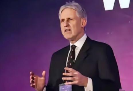 一位长期在中国居住工作的美国教授说：以我对中国人的了解，高市早苗扬言台海冲突爆发