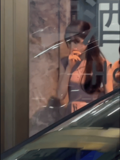 迪丽热巴刘海一点不夸张，我小说里的千金大小姐女主就长热巴这样的[爱心]​​​