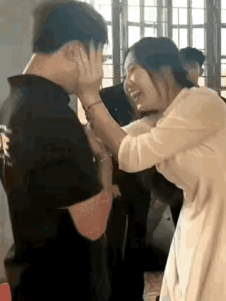 会跆拳道的女士不能惹呀。