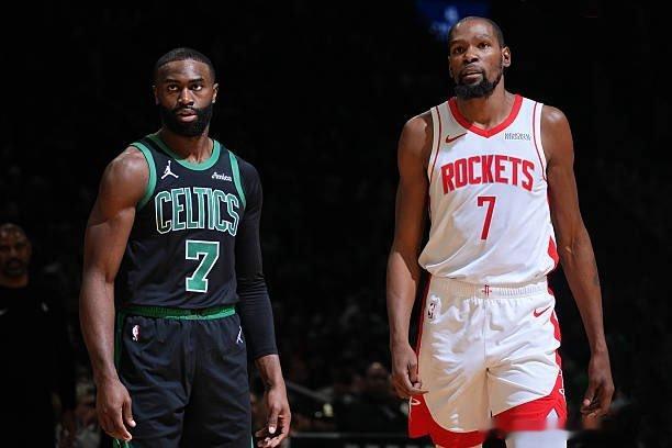 NBA【火箭与老鹰领跑杰伦·布朗争夺战，巨额合同成交易主要障碍】据知名NBA