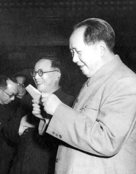 1958年2月，金日成再次致电毛主席，电报内容很简单：希望志愿军撤出朝鲜，毛主席