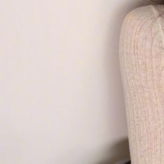 angelababyangelababy你是我荒芜心田里的一抹月光，温柔了每