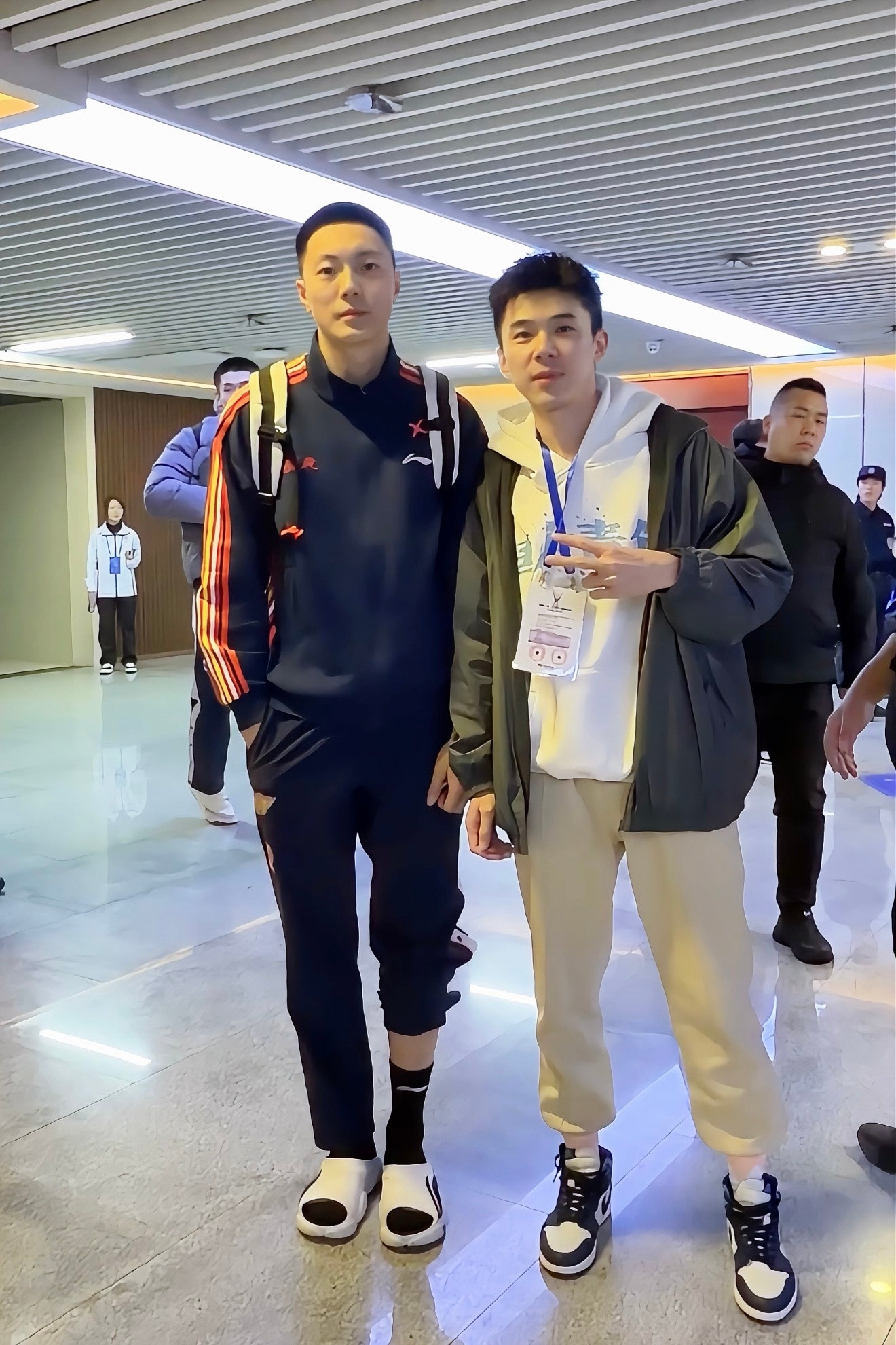 哎，遇到几个粉丝武汉