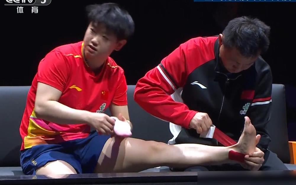 孙颖莎伤退蒯曼进决赛！8个不得不说的事实：1，不得不说，多数球迷赛前并不看好