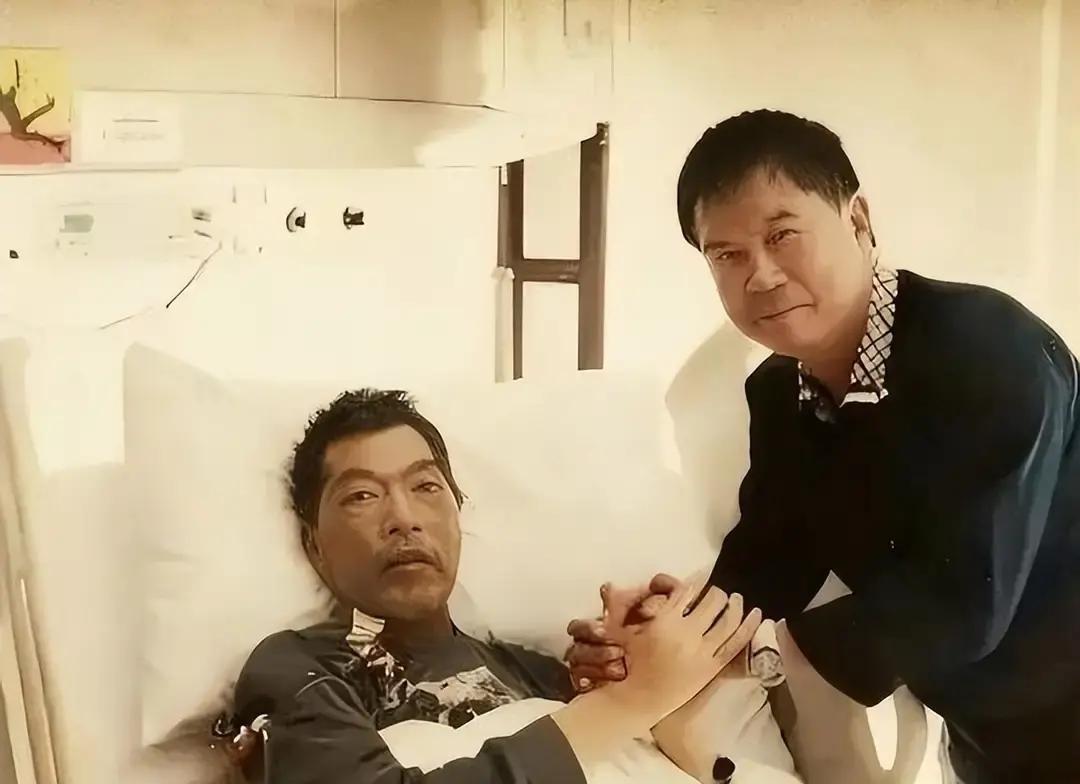 成奎安被王晶叫真狠角色。一身横肉在片场镇过地头蛇。六届最佳配角，凶起来没人敢抬头