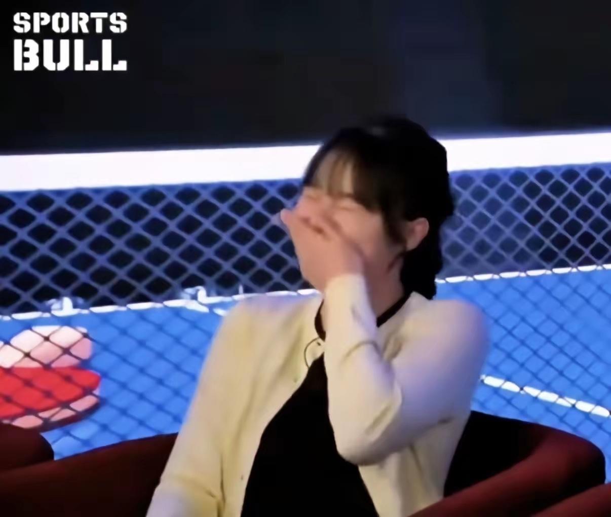 笑死我了！松岛辉空和张本美和回国后一起参加节目上演了搞笑一幕:松岛辉空直接向媒体
