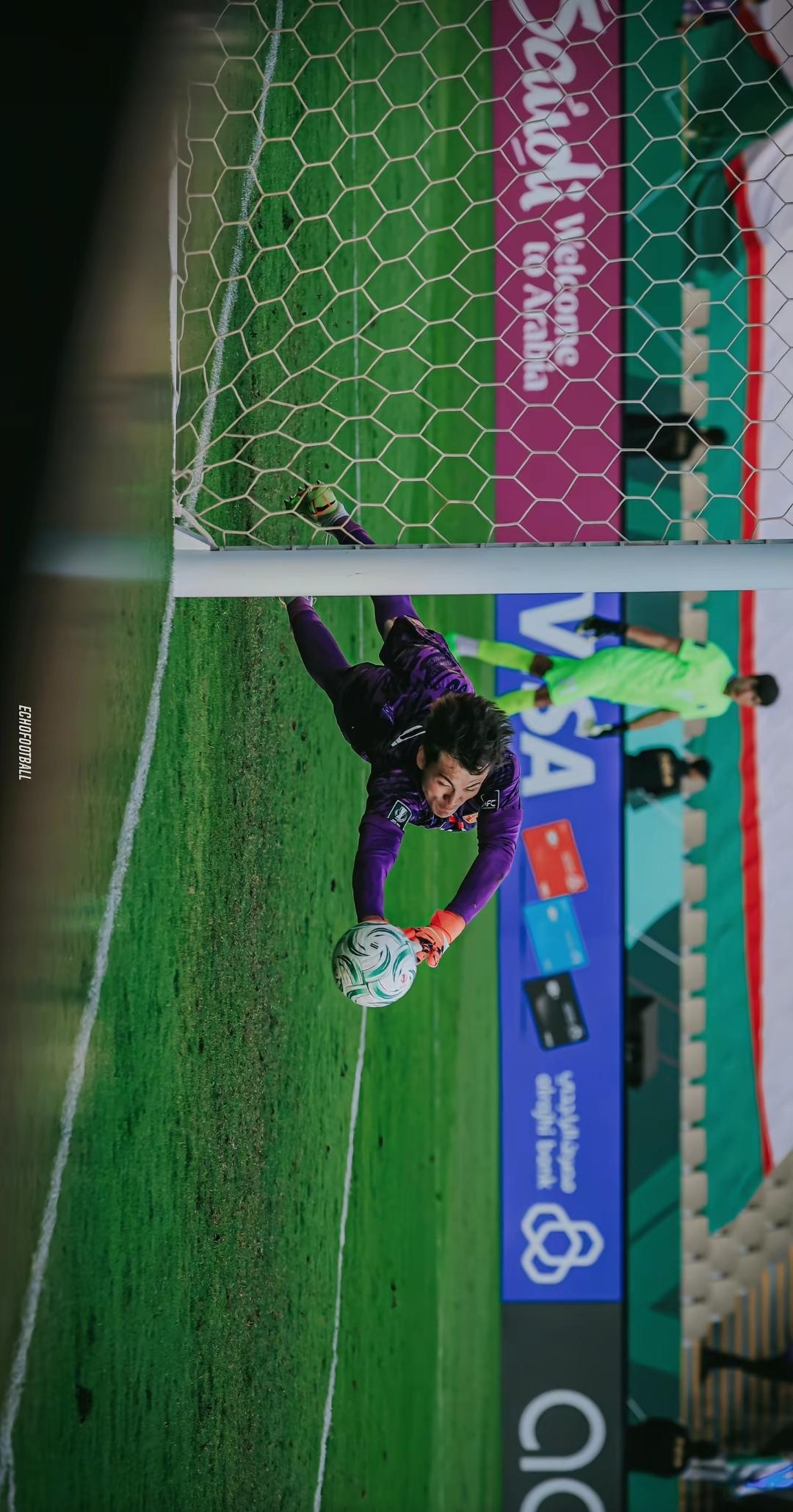 一觉醒来国足都准备夺冠了，这次打败越南队挺进决赛，离不开他俩:李昊神级救场，