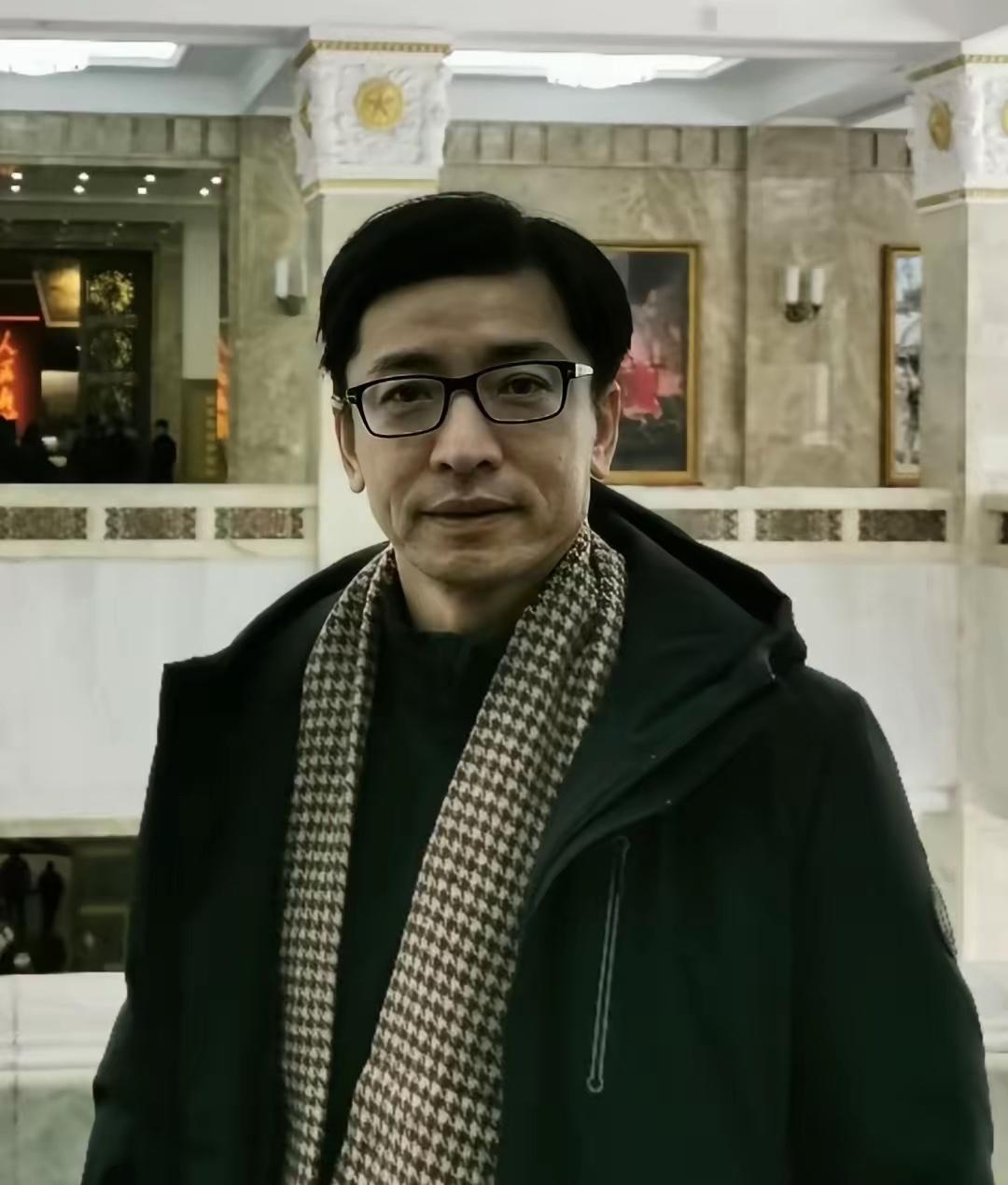 演员王鑫主动投案自首，看完消息我真的彻底震惊了！谁能想到，这位演过《大江大河