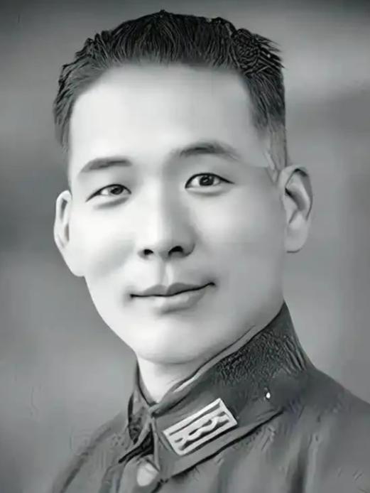 1943年5月，石牌要塞打到最惨时，第18军第11师师长胡琏把师指挥所推到离火线