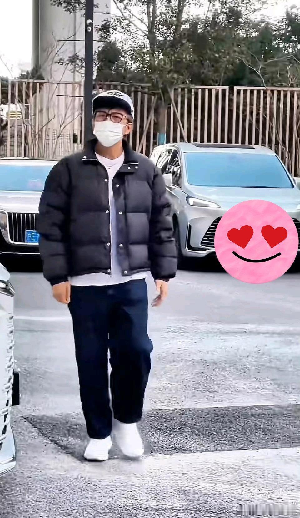 五哈6我最爱的下饭综艺开机！原班人马回归邓超、陈赫、鹿晗铁三角再合体，范志毅、王