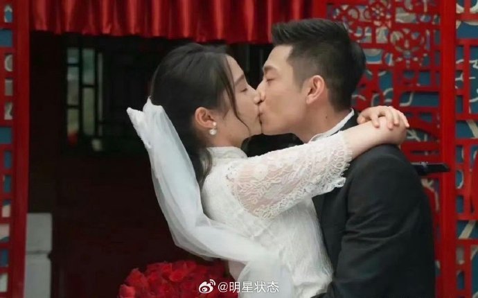 张一山和关晓彤这么亲吻，鹿晗看到会不会吃醋？​​​