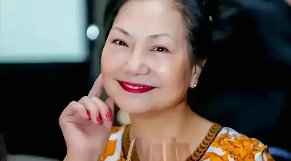 S妈隔空喊话疑似求和？张兰视频中回应：一个人在故意害你的时候，才是真正的她，坚