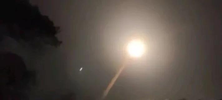 CNN报道，当地时间2日，乌克兰总统泽连斯基透露，乌武装部队已于当天向俄罗斯纵深