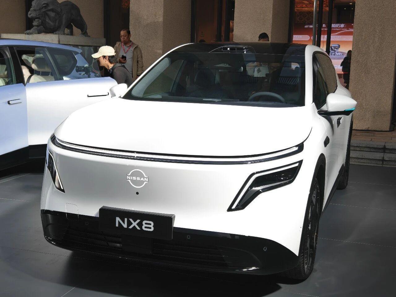 东风日产NX8要一炮打响，在20万级拉满配置东风日产NX8的预售发布会，并没有发