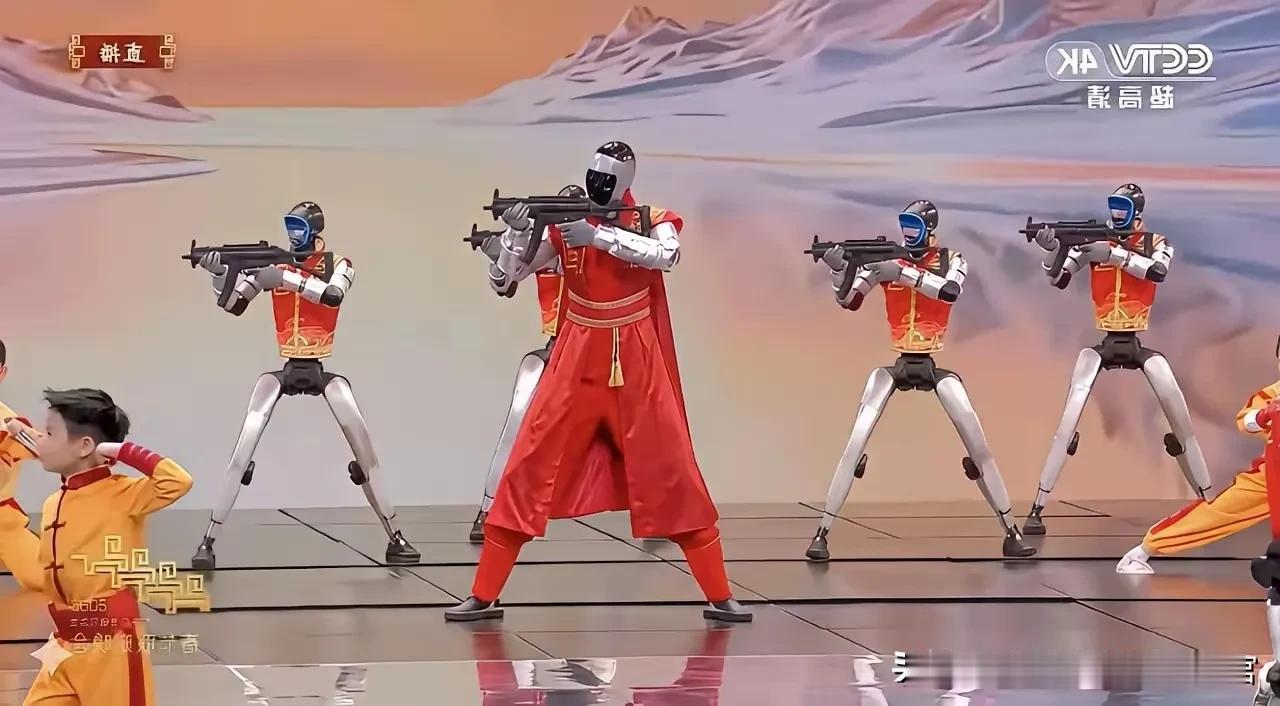 【春晚！暴露了中国机械战士的秘密】蜗牛君这个观点可能让很多人觉得不可思议，甚