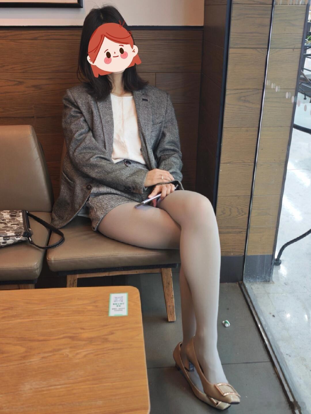 喜欢看，爱看的大长腿​​​
