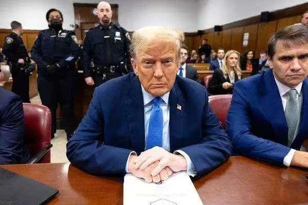 这一次中国绝对不能惯着特朗普的任性，让他自己去玩吧，喜欢售台武器就去出售吧，反正