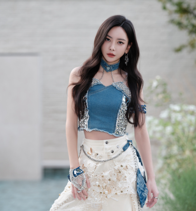 于文文的这一组妆造，是不是夏天最后的浪漫？