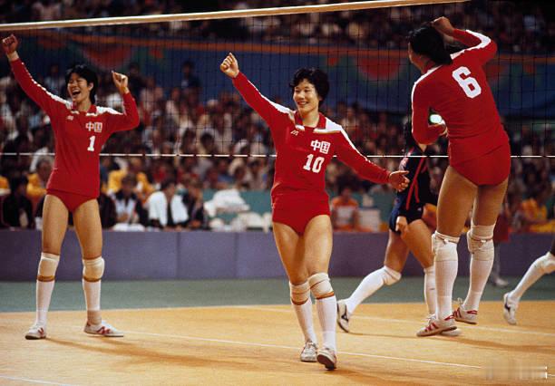 中国女排2比3泰国女排自1984年重返奥运大家庭以来，中国女排从未缺席过任何一