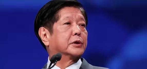 马科斯这回是真傻眼了——中国动真格了。过去十年，菲律宾吃着中国的饭、拿着中国的钱