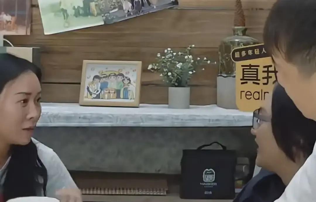 “你绝对不能去，太吓人了”录节目时那英冷不丁问周迅浪姐有没有找过她，周迅小声说了句怕没敢去，那英立马
