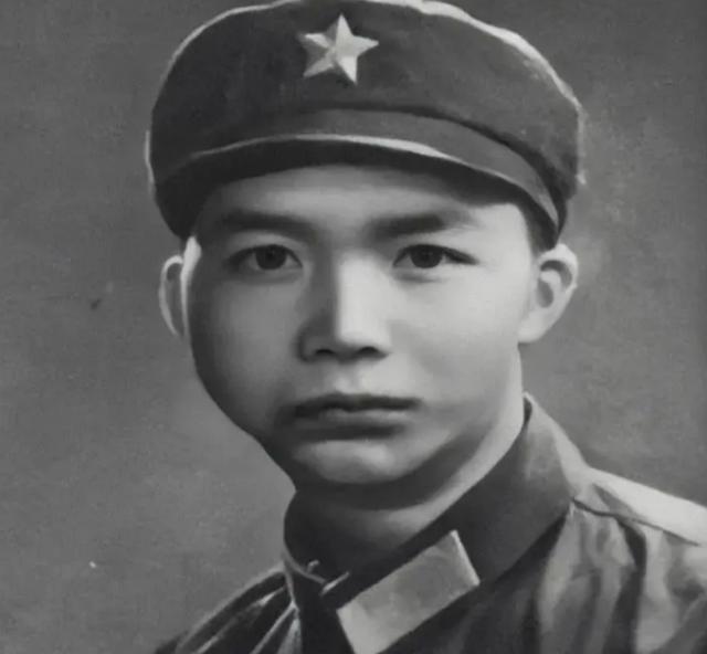 1951年,志愿军清点战俘,发现有63个英国俘虏无人认领,正疑惑时,两个新兵突然