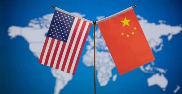 富星号油轮闯过去了，美国军舰没敢拦。别的国家六艘油轮，掉头走了。可中国这艘“