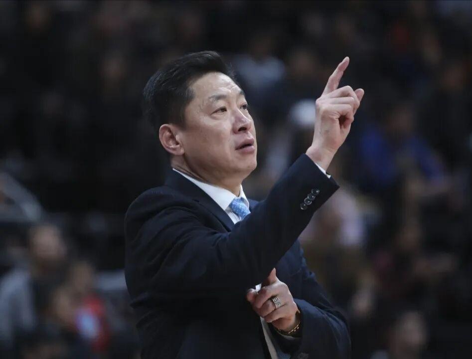 探索全新发展路线！宏远邀约篮坛功勋补强管理层陈浩锋正式接手球队之后，着手推