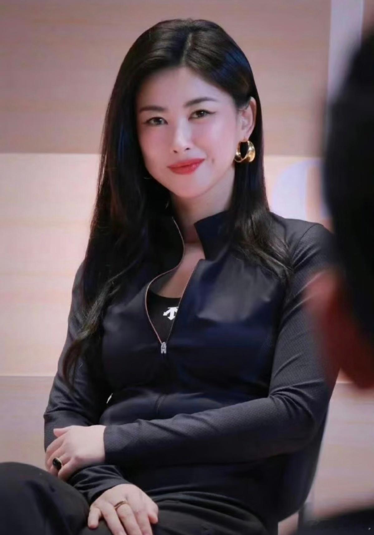 朱珠：健身健美，多年连续入选全球百大最美面孔！