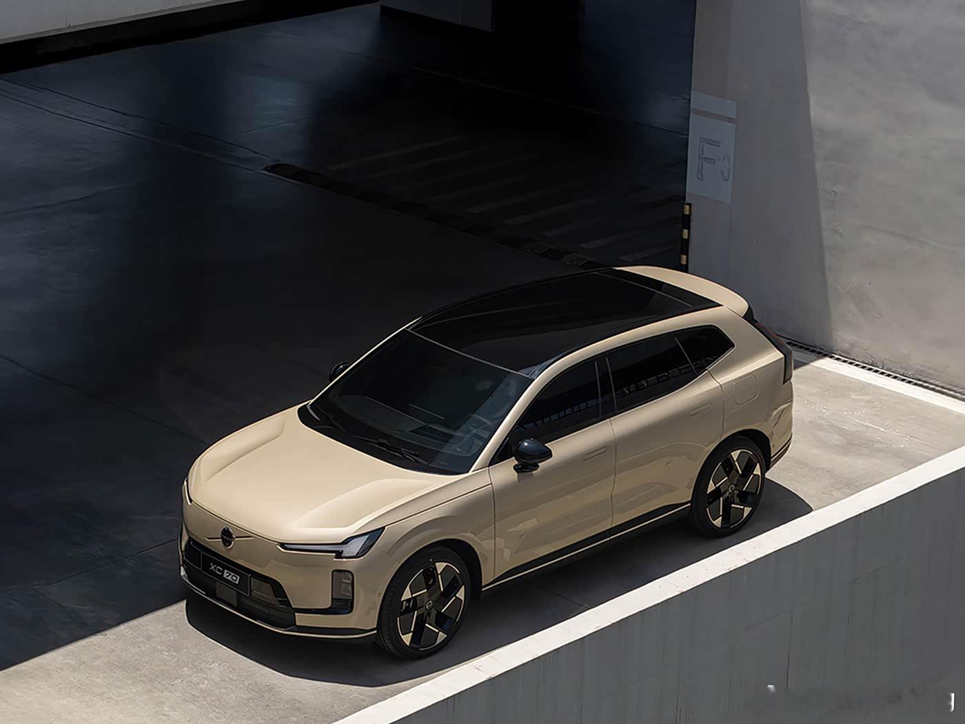 今天试驾沃尔沃全新xc70对比理想i6写两句驾驶感受【转向】虚位比i6大，比