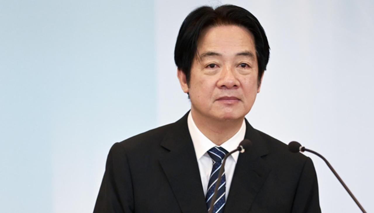 这回可真是捅了马蜂窝！赖清德还在做着“以武拒统”的大梦，结果一觉醒来，解放军的军