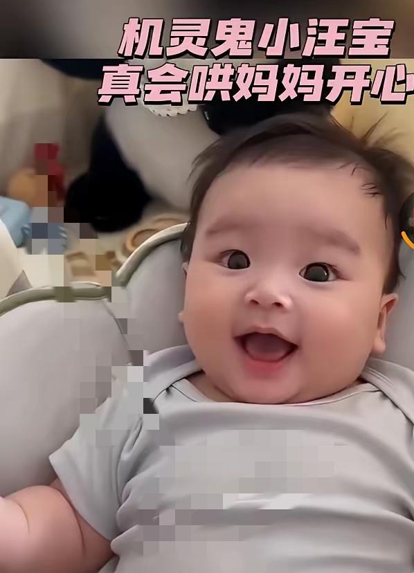 谁说小孩子只会哭闹调皮？看完小汪宝的日常瞬间，瞬间被狠狠治愈，这孩子简直是自带温