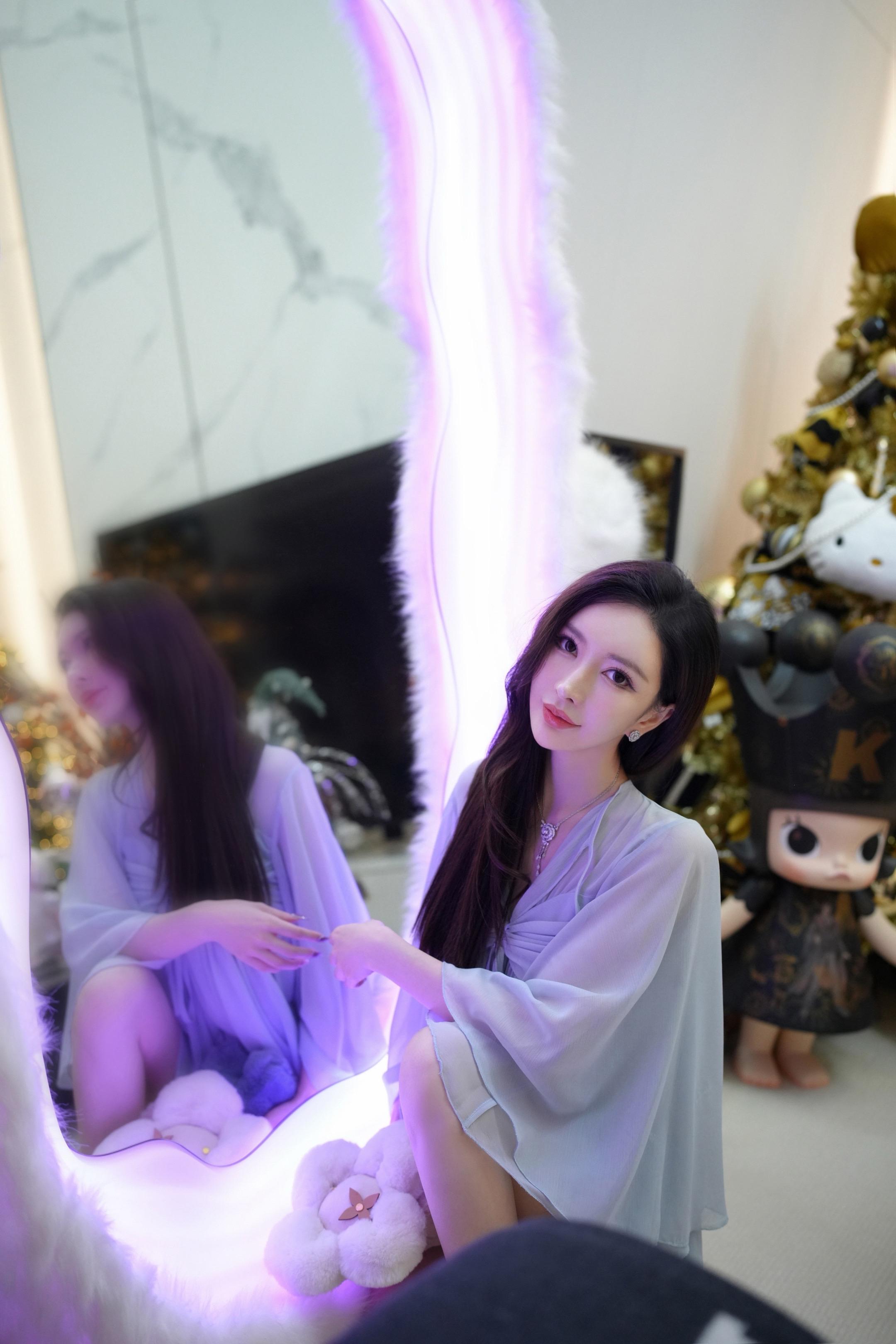 在梦想的章节里，看见自己的路。 自己这一页，是等你提笔的万千可能。