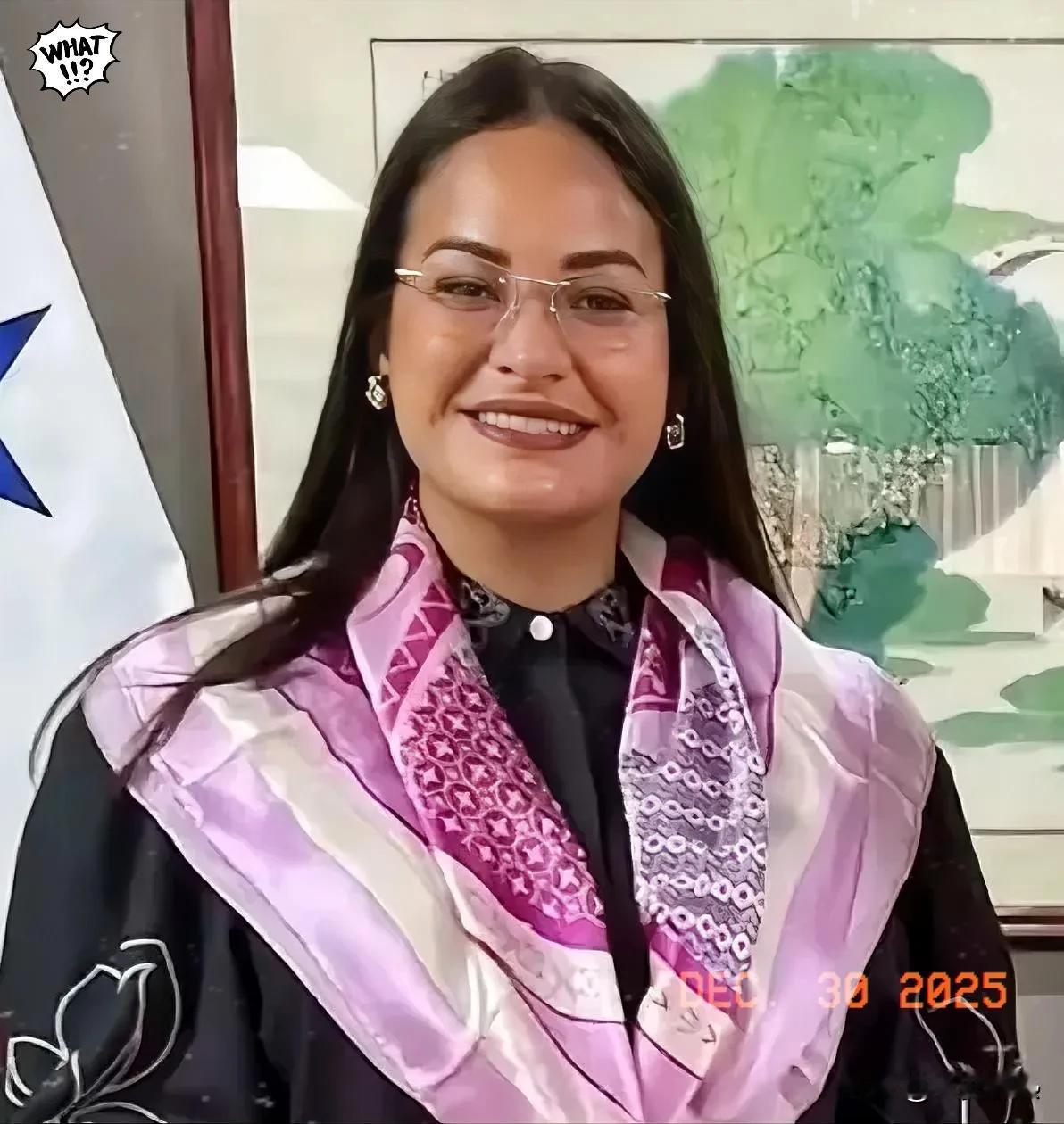 大家一定要记住这个女人，她叫佩尼亚尔瓦，就是这个女人冒天下之大不韪擅自拆除象征中