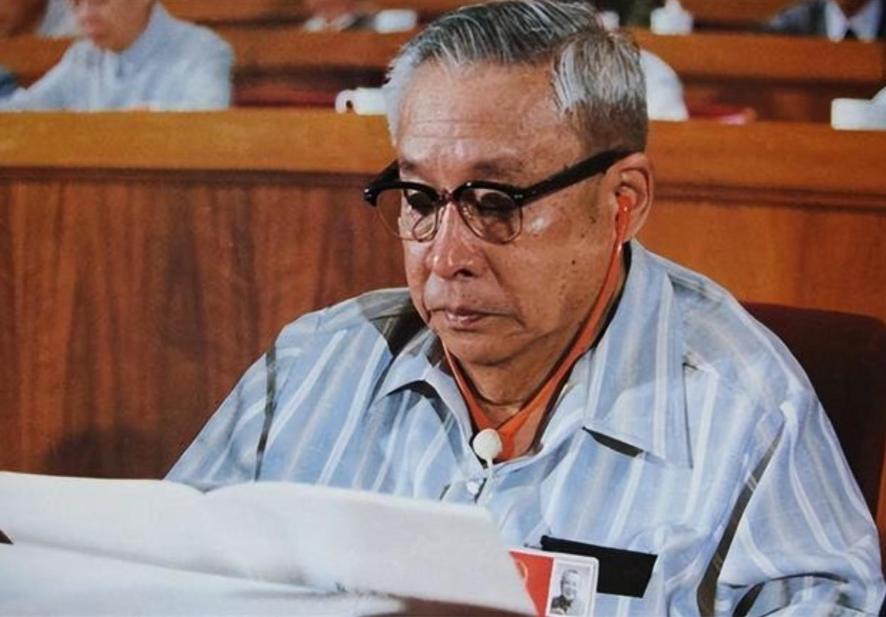 1982年，廖承志致信蒋经国，呼吁台湾回归，然而，宋美龄在回信中的9个字却令人心