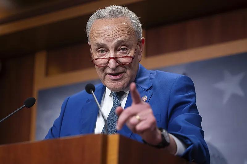 美国国会参议院少数党领袖查克·舒默就委内瑞拉总统马杜罗及其妻子被非法抓捕并被带到