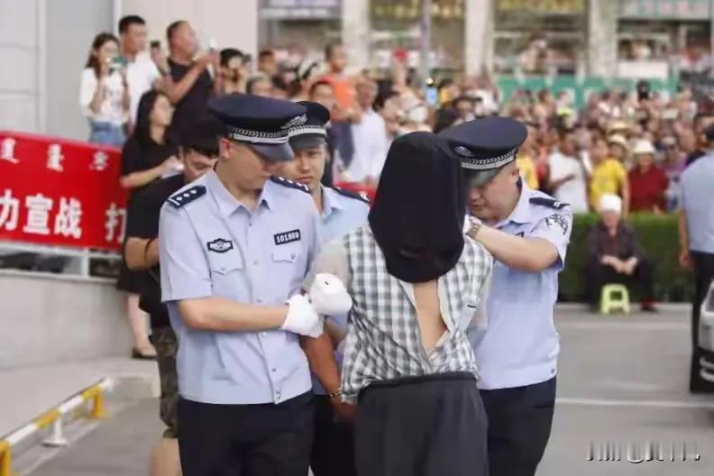 广西千古奇案：200万雇凶杀人，5层外包后仅剩10万，杀手感觉受侮辱事情发生在